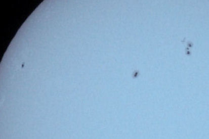 Close-up of the main sunspot groups.